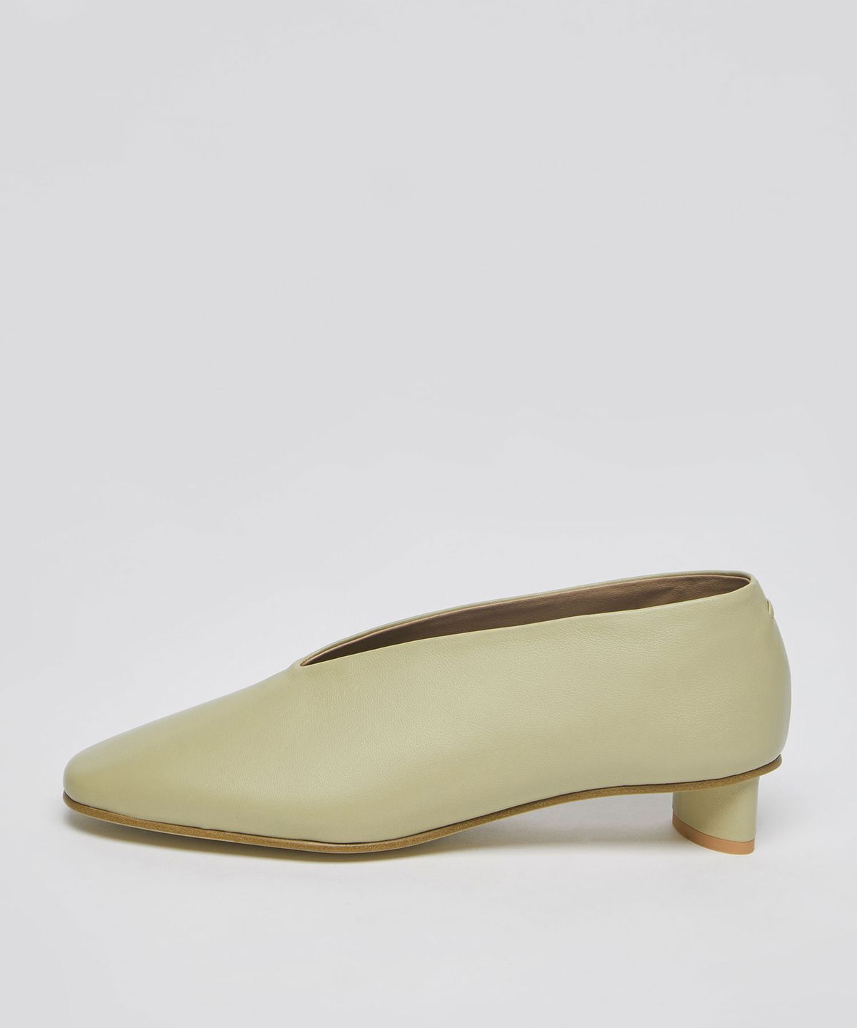 아카이브앱크(ARCHIVEPKE) epke v-pumps(Olive beige)_OK1BX26001OBG