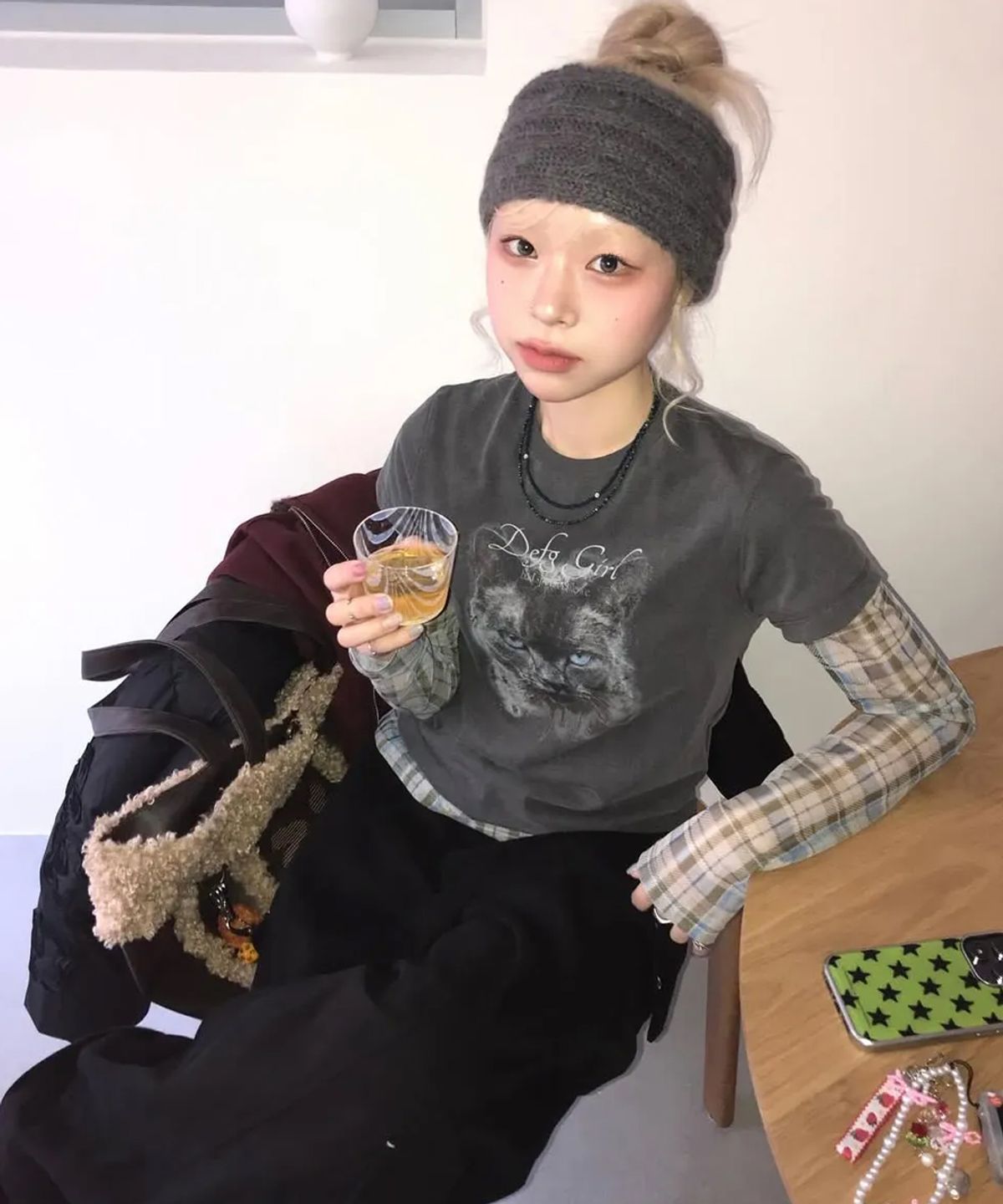 데프가먼츠(DEFGARMENTS) CAT AVA T-SHIRTS [CHARCOAL]