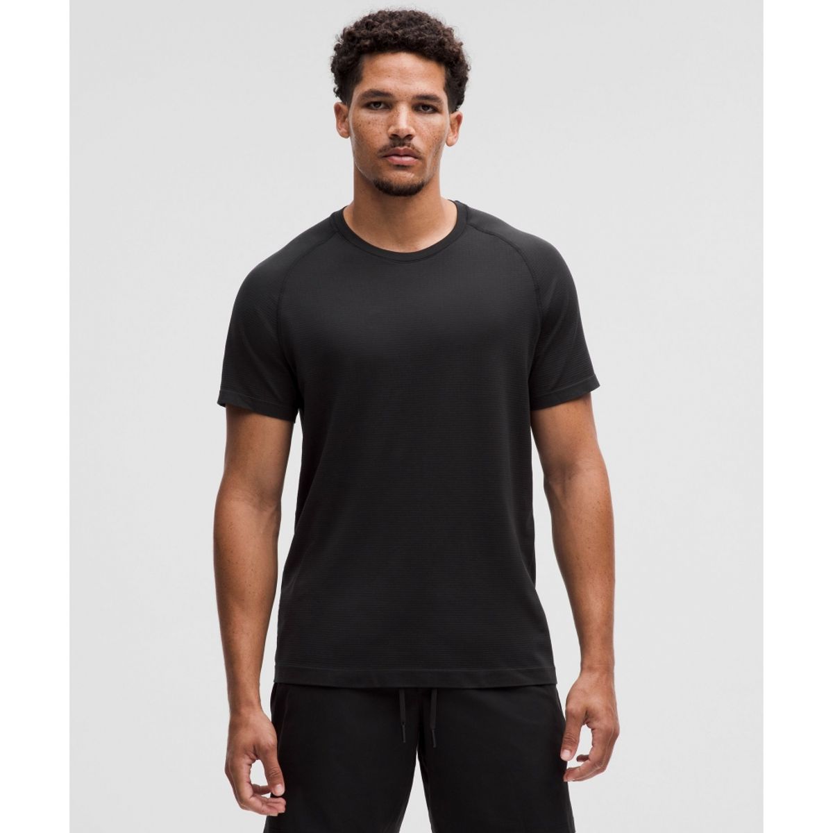 룰루레몬(LULULEMON) 메탈 벤트 테크 숏슬리브 셔츠  BLK BLK