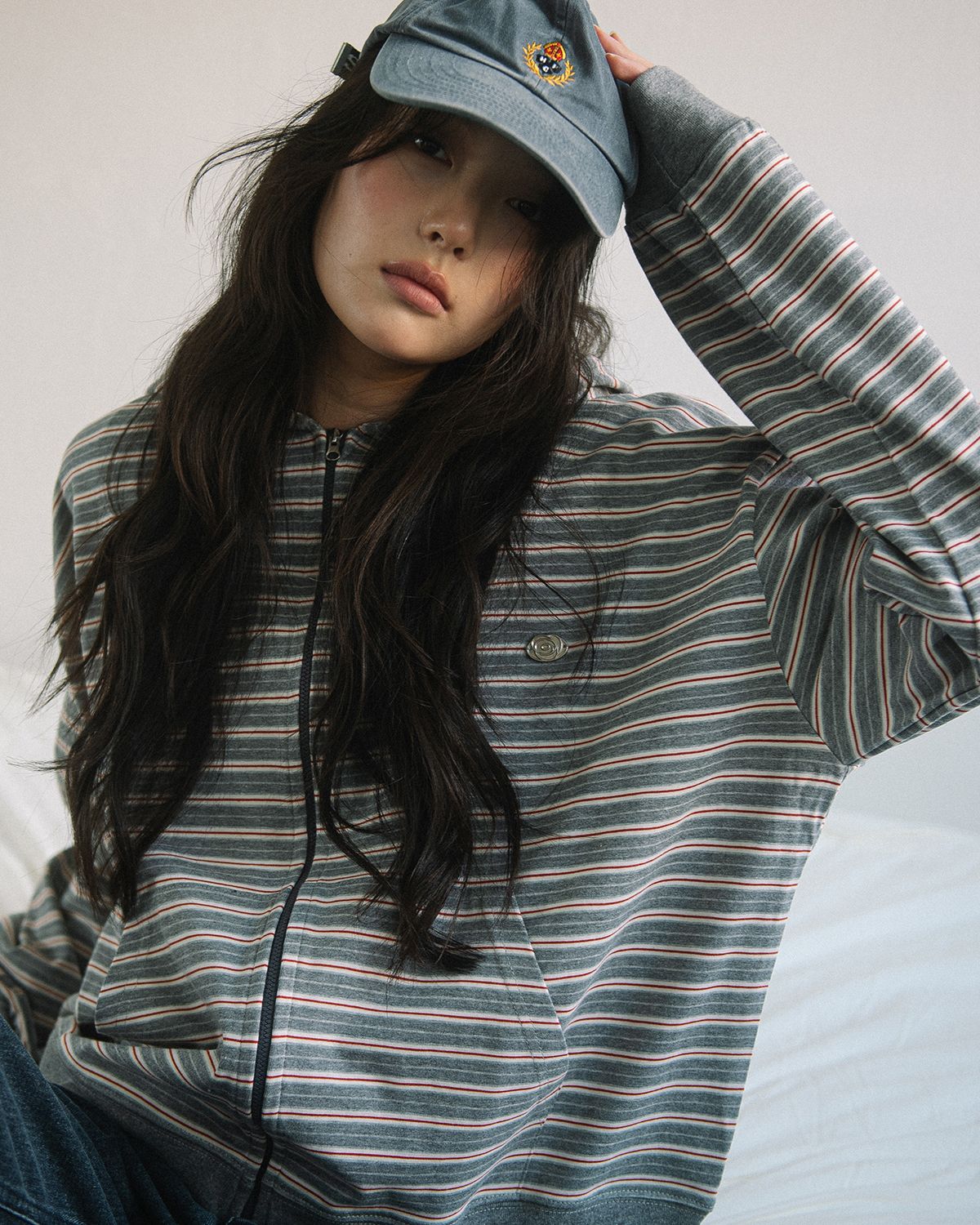 해비즘(HAVISM) WP STRIPE THIN ZIP UP HOOD(GREY)