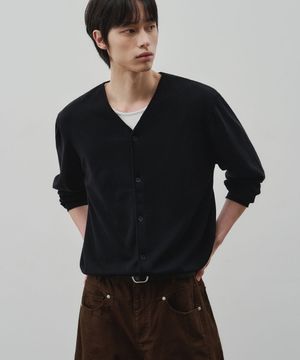 클라우드 터치 브이넥 크롭 가디건 [블랙]