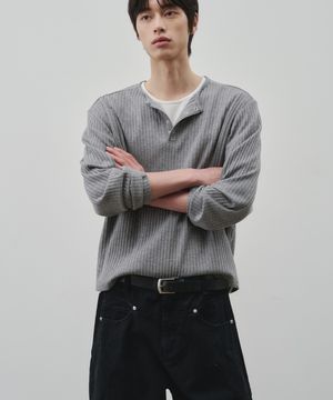 리브드 스냅 헨리넥 크롭 티셔츠 [멜란지그레이]