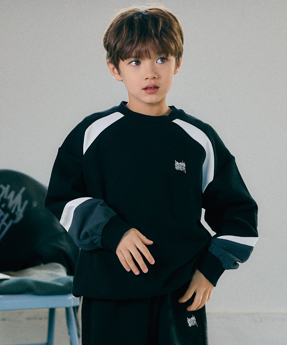 브라운브레스 키즈(BROWNBREATH KIDS) KIDS TAG COLOR BLOCK CREWNECK - BLACK