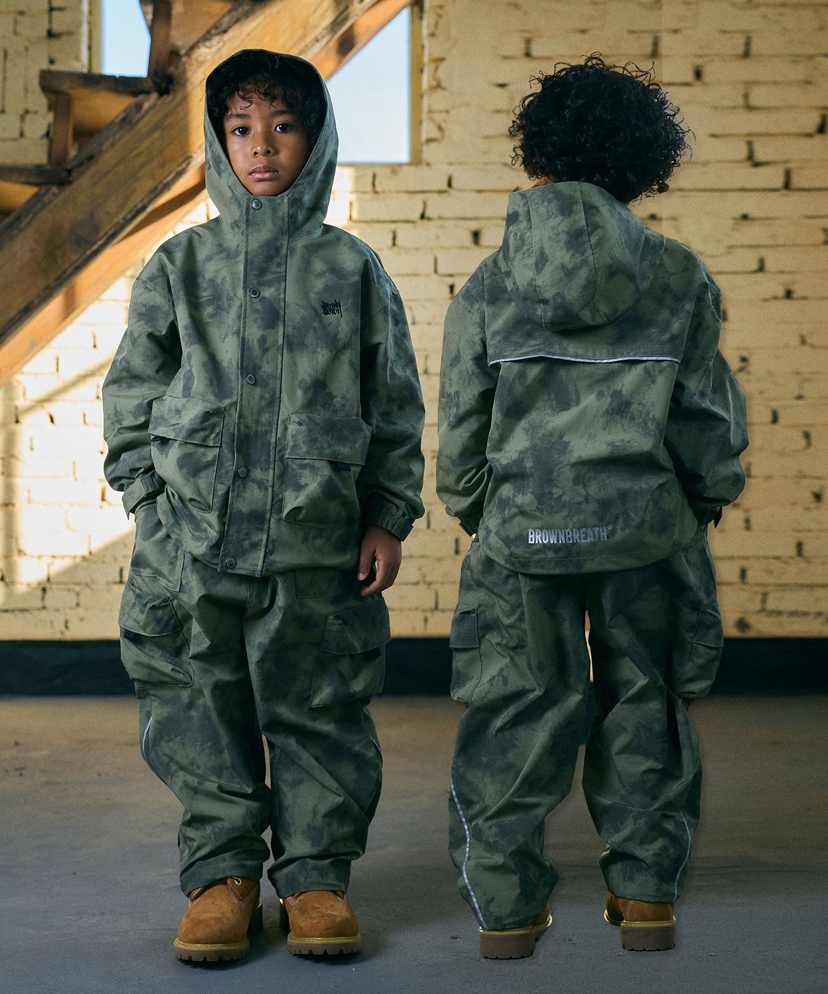 브라운브레스 키즈(BROWNBREATH KIDS) KIDS TAG UTILITY WINDBREAKER SETUP - KHAKI