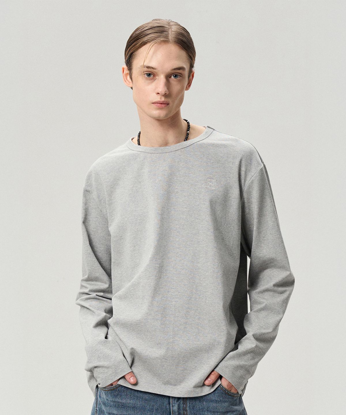 리이 맨(RERHEE MEN) LOGO EMBROIDERED JERSEY TOP GRAY