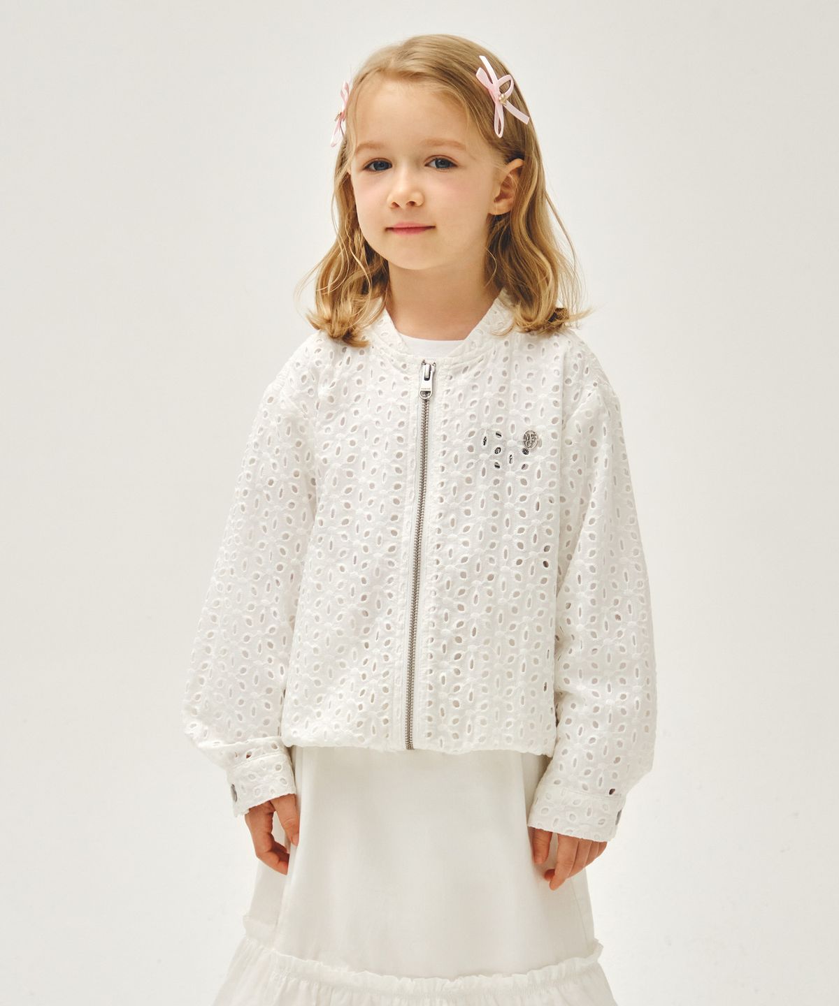 마리떼 키즈(MARITHÉ KIDS) KIDS W EYELET LACE ZIP-UP JACKET white
