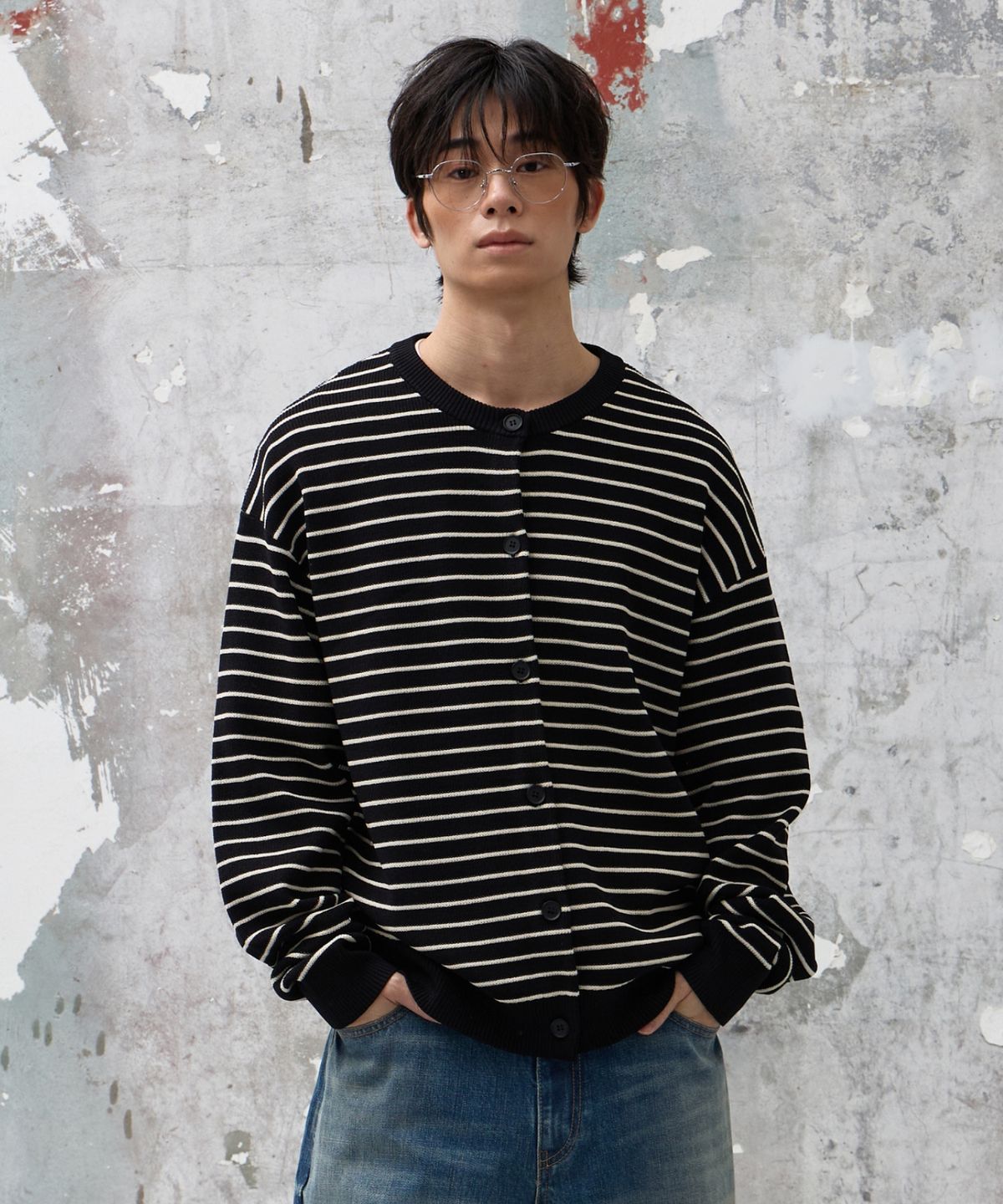 에이지오디(AGOD) 스트라이프 니트 가디건 [블랙]