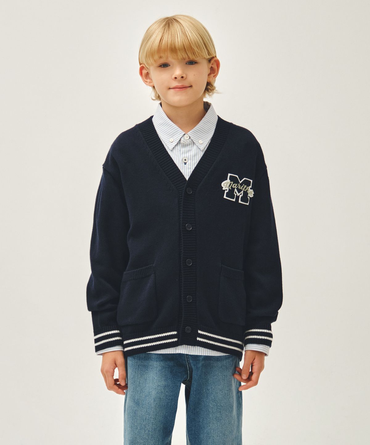 마리떼 키즈(MARITHÉ KIDS) KIDS EMBLEM V-NECK OVERSIZED CARDIGAN navy