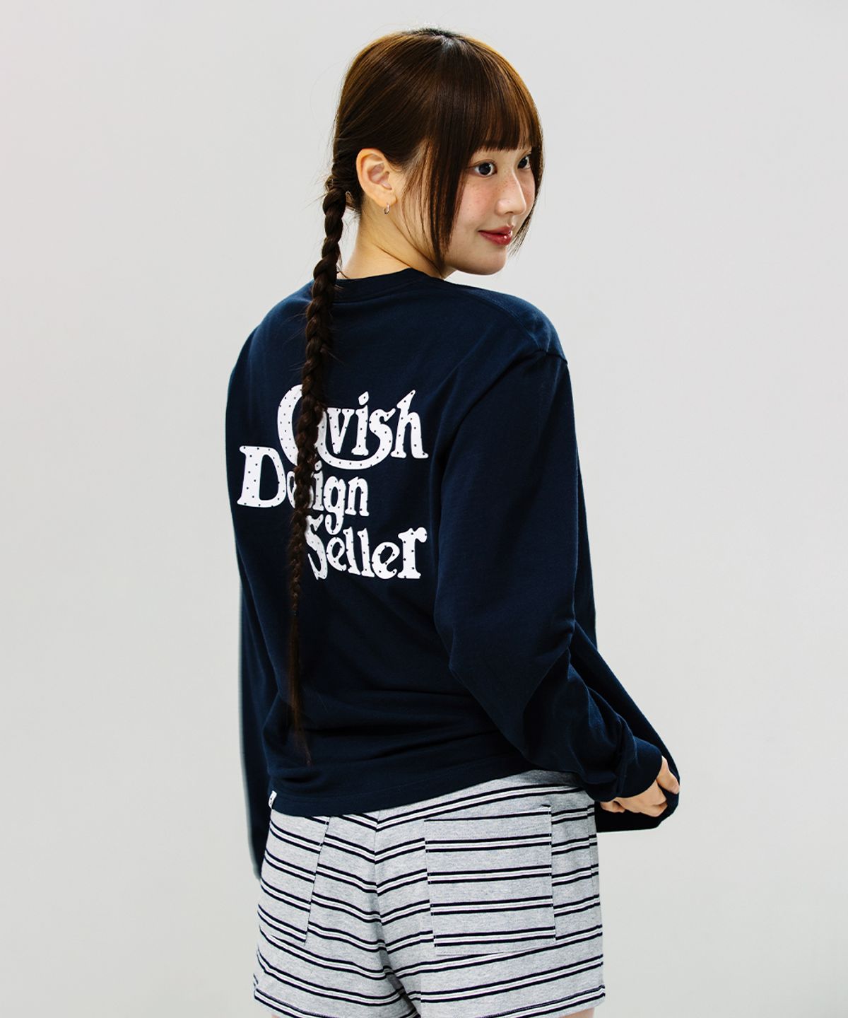 카비시(CAVISH) STAR SELLER LOGO LS TEE NAVY(CV2GSUT579A)