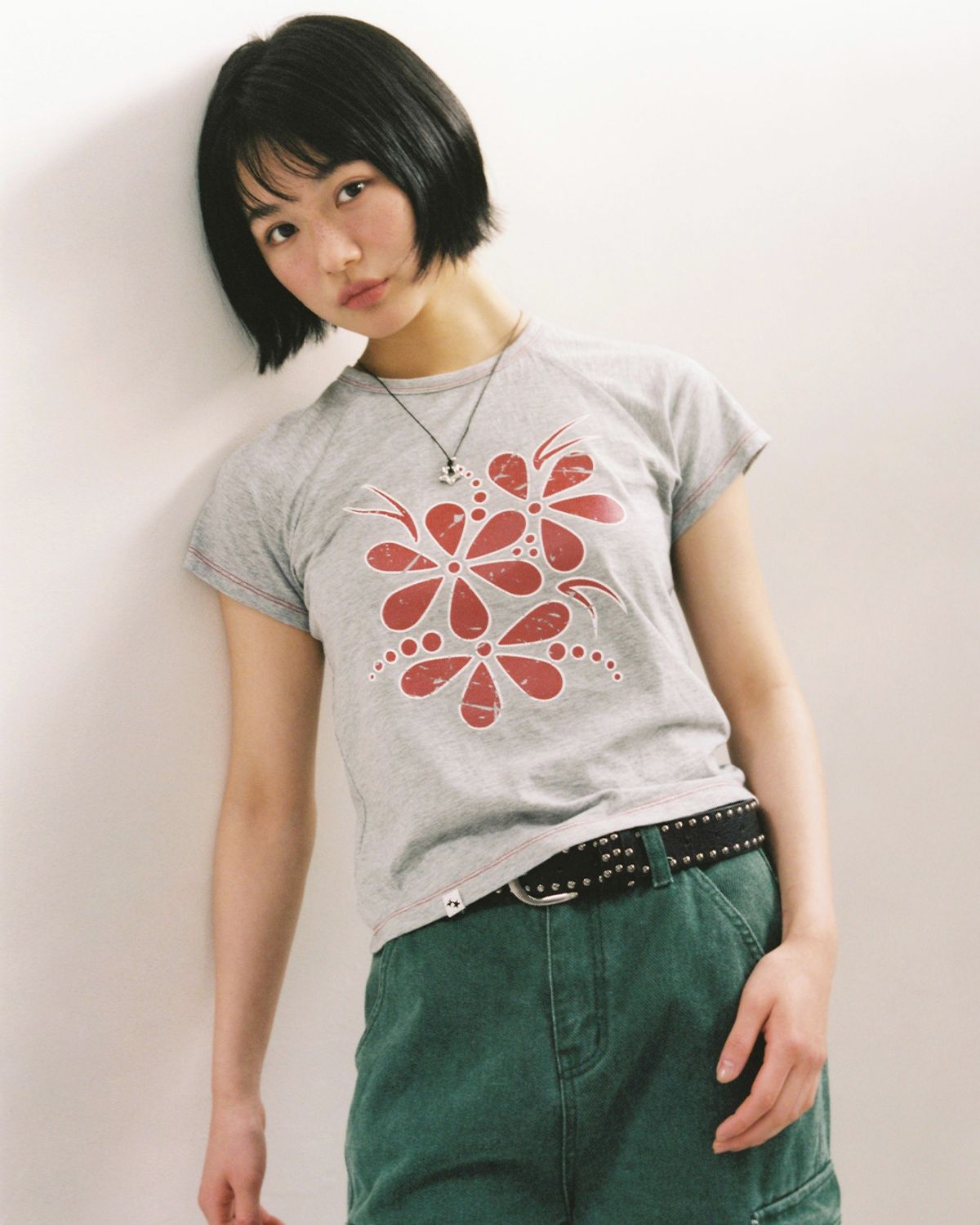 카비시(CAVISH) VINTAGE FLOWER RAGLAN SS TEE GREY(CV2GMFT510A)