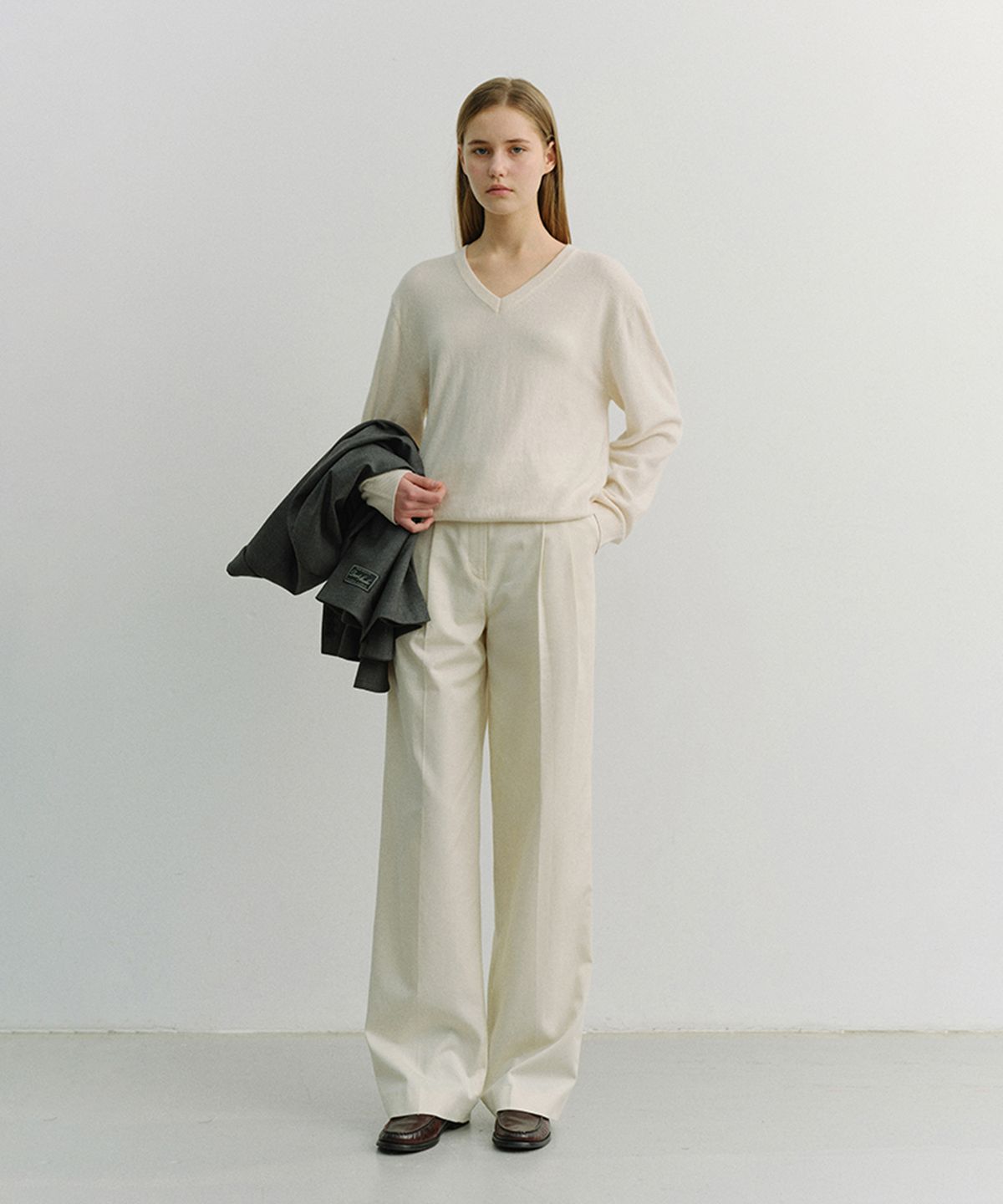 던스트(DUNST) DOUBLE PLEATED CHINO SLACKS_UDPA6A224_IVORY