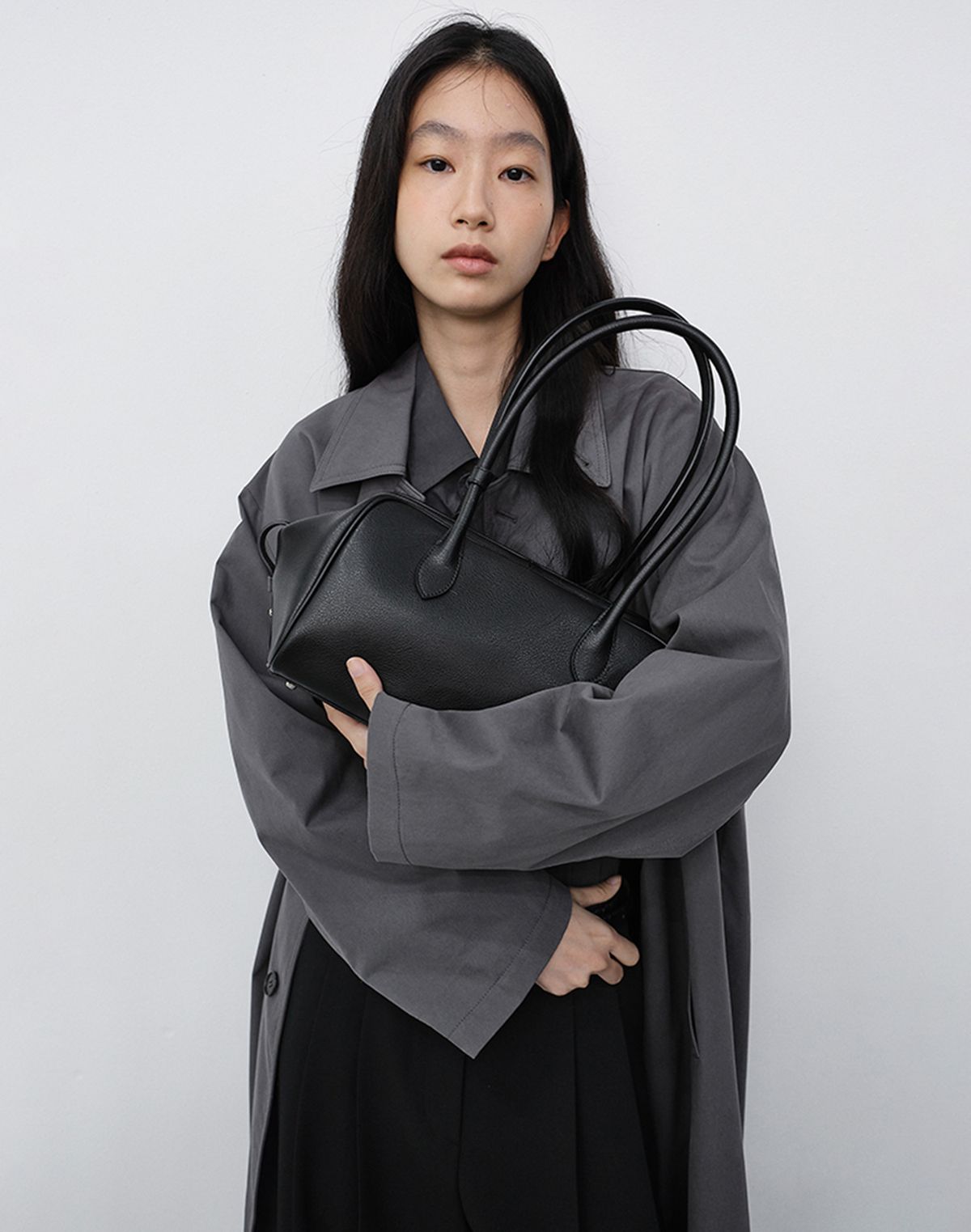 던스트(DUNST) SOFT FRAME COMPACT SHOULDER BAG_UDBA6F210_BLACK