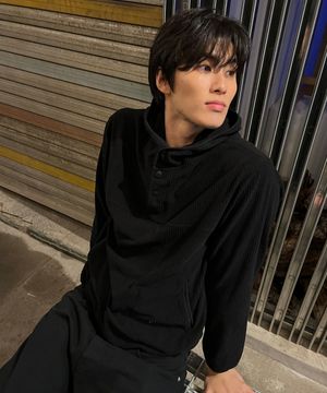 그리드 후드 아노락 블랙