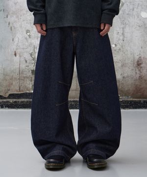 스냅 버튼 커브드 팬츠 [로우 인디고]