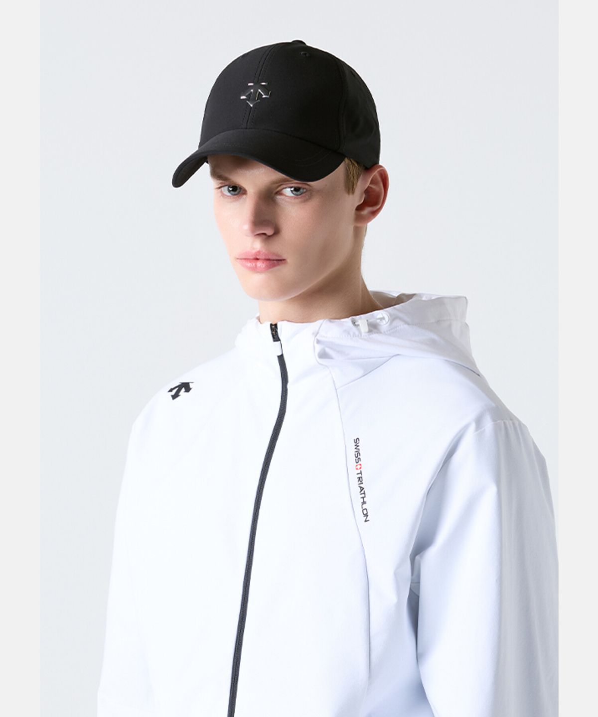 데상트(DESCENTE) 스위스 트라이애슬론 우븐 볼캡 블랙 SR123ICP10