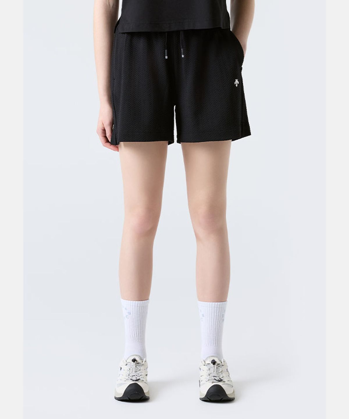 데상트(DESCENTE) 우먼스 4.5인치 자카드 니트 쇼츠 블랙 SR122PKH21
