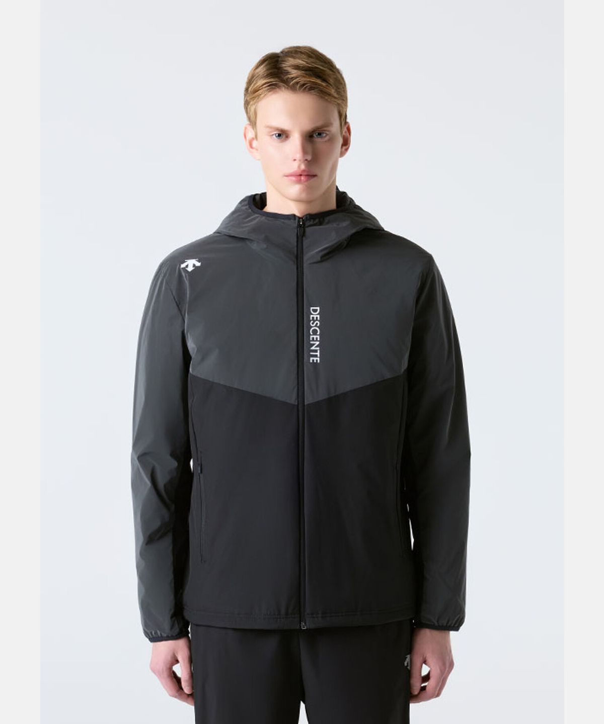 데상트(DESCENTE) 러닝 리플렉티브 프리마로프트 패딩 자켓 블랙 SR121RPD11