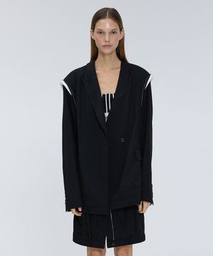 Signature back detail tuck jacket