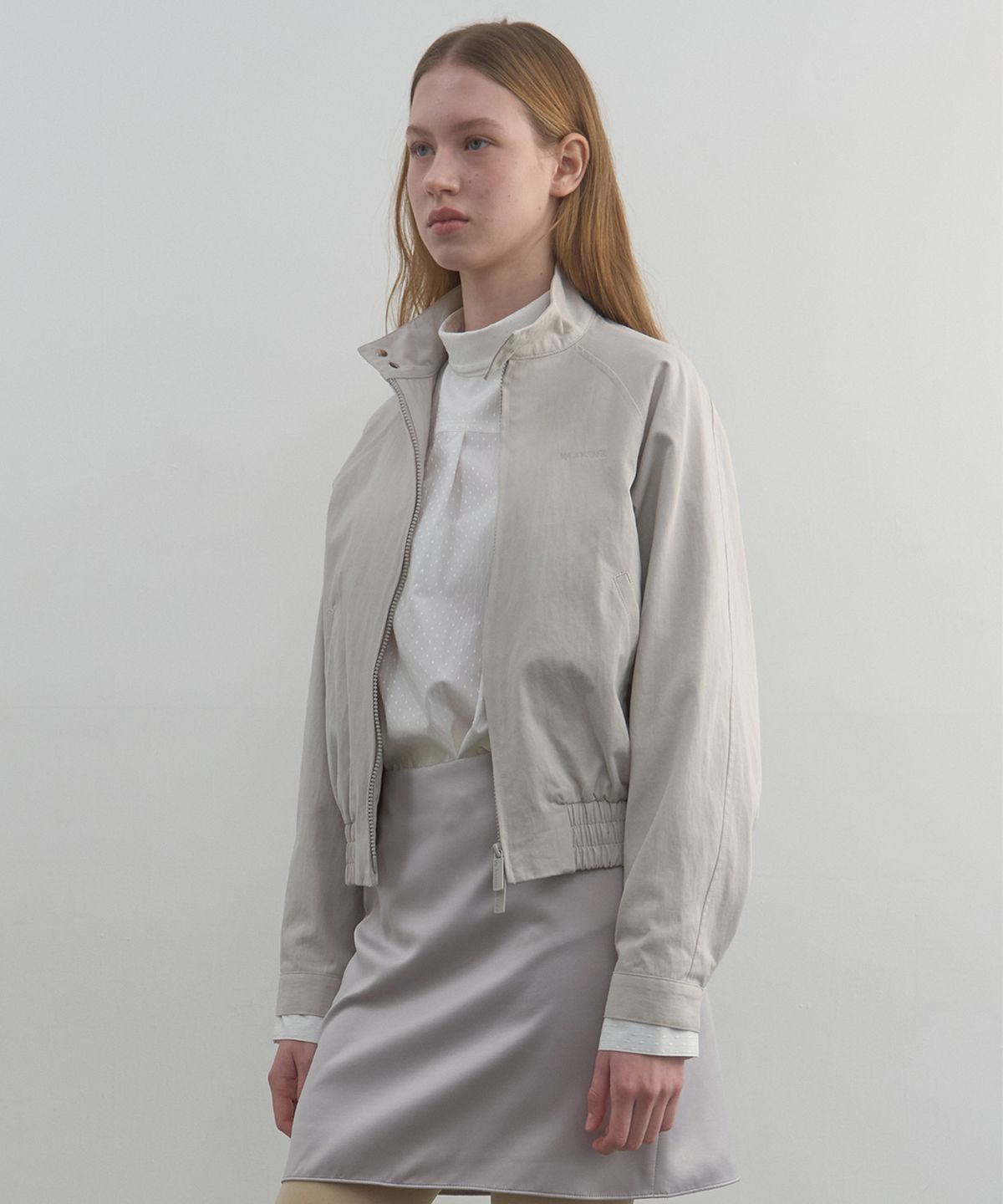 마조네(MA JOURNEE) COTTON PLEATS BOMBER JACKET_SOFT GREIGE