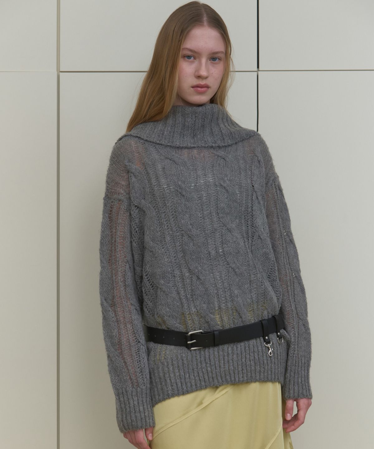 마조네(MA JOURNEE) SHEER CABLE OVER KNIT_CHARCOAL