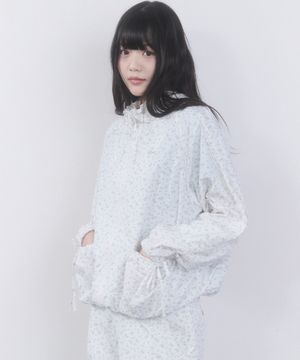 리본 디테일 루즈핏 윈드브레이커 [화이트]