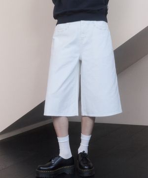 포켓 리본 디테일 와이드핏 데님 쇼츠 [화이트]
