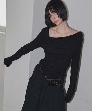 Side Shirring Draped Tee Black