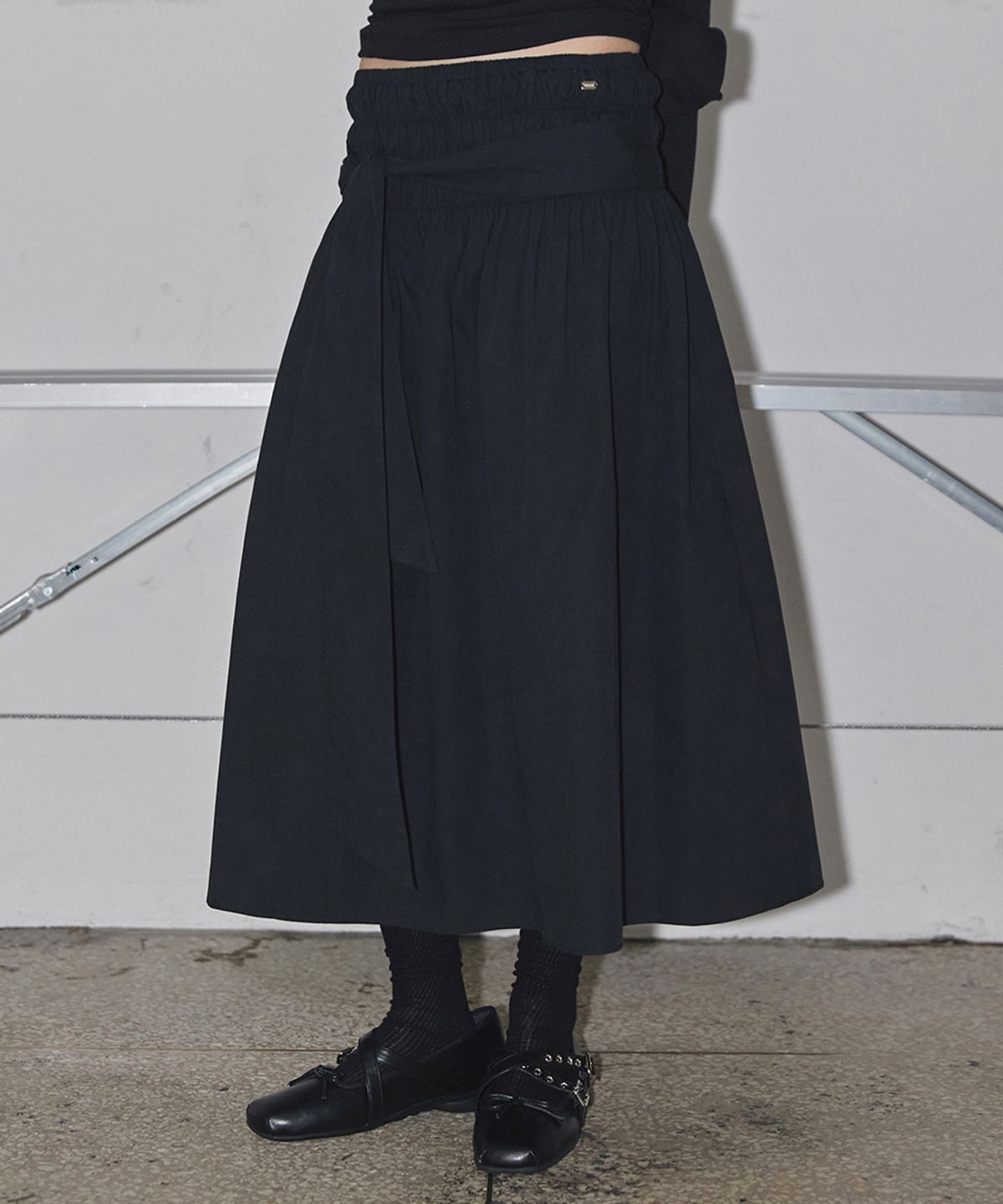 렌세(RENSE) Smocked Shirring Skirt Black