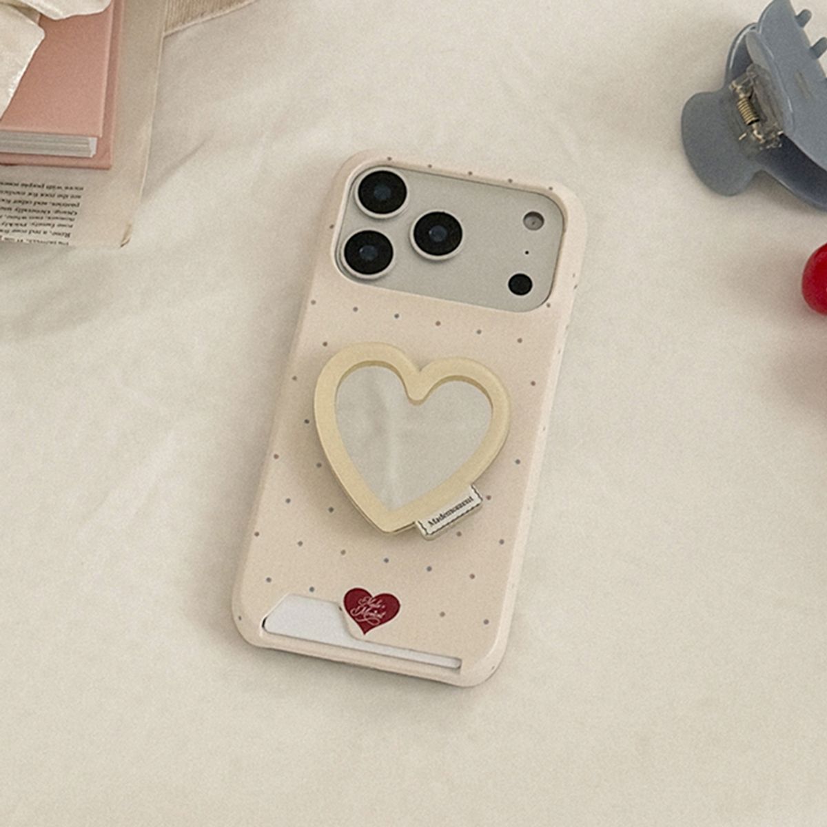 메이드모먼(MADEMOMENT) cozy sugar dots 디자인 [카드수납 폰케이스]