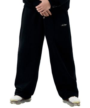 CHROME LOGO ESSENTIAL SWEATPANTS [BLACK]