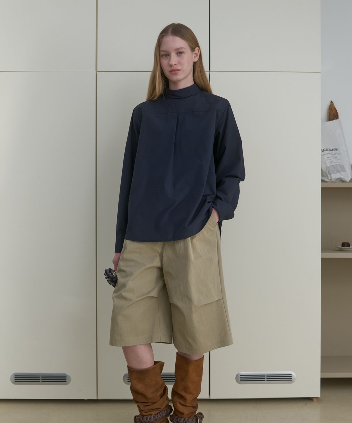 마조네(MA JOURNEE) BACK TO FRONT SHIRT_NAVY