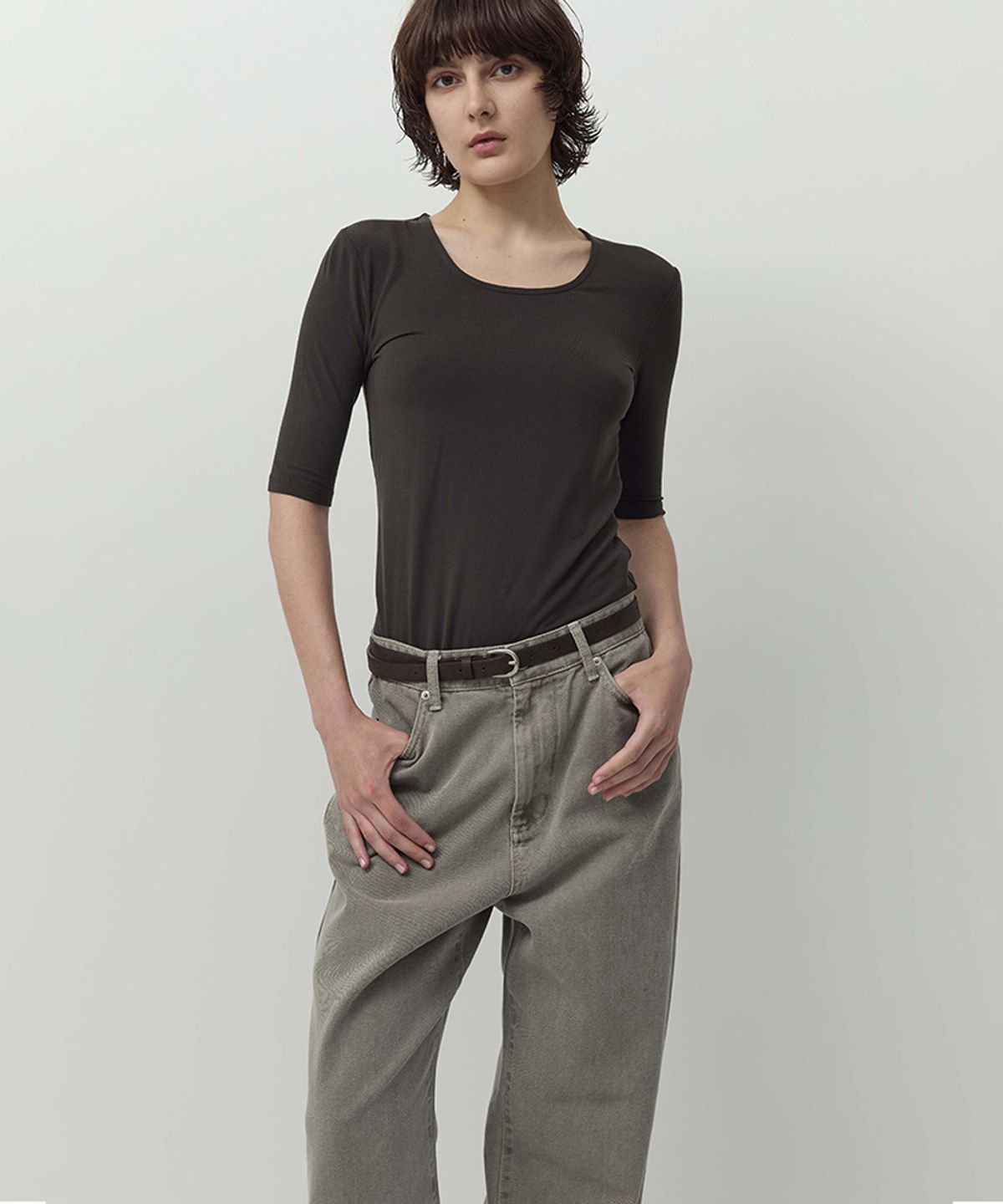 러프사이드 화이트라벨(ROUGH SIDE WHITE LABEL) Fluent T-Shirt Charcoal