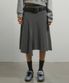 핀스트라이프 언발 미디 스커트 차콜