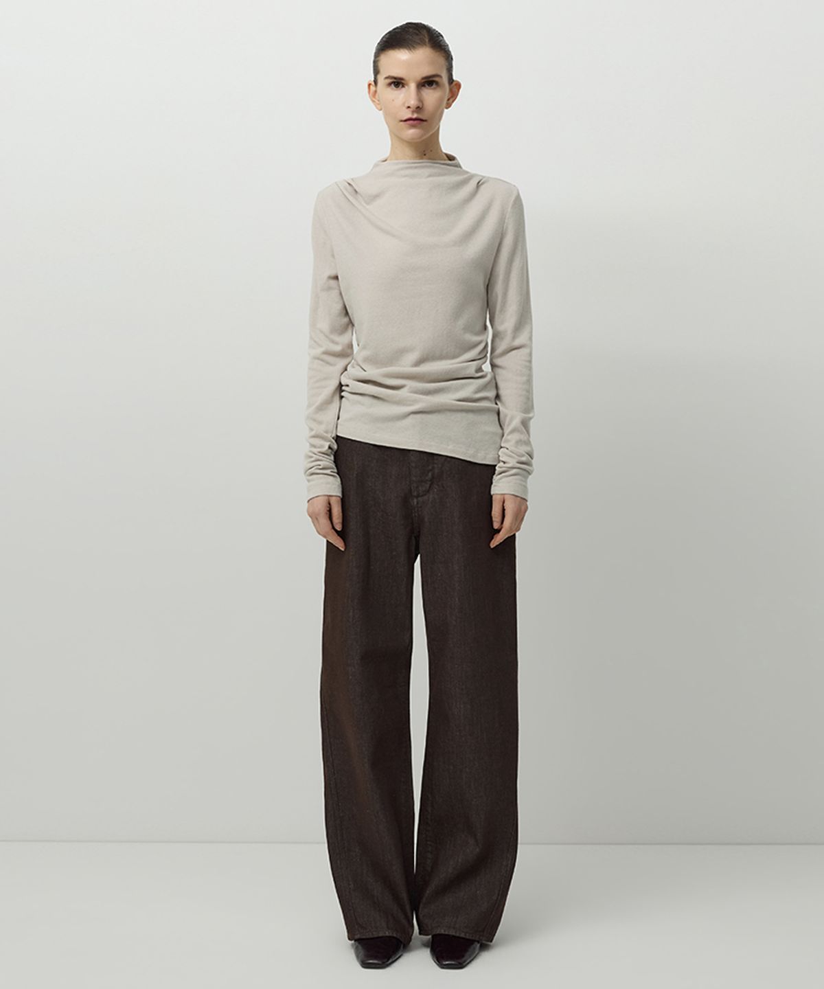 러프사이드 화이트라벨(ROUGH SIDE WHITE LABEL) Twist Denim Pants Brown