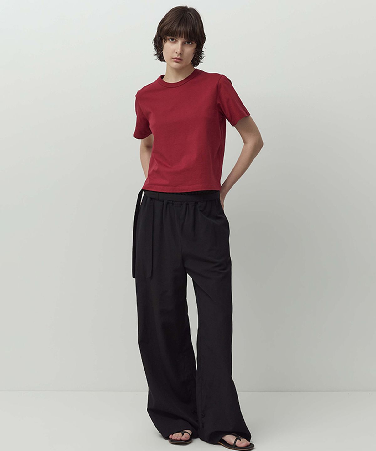 러프사이드 화이트라벨(ROUGH SIDE WHITE LABEL) Belted Curtain Pants Crow