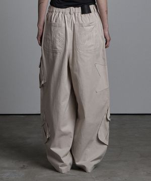 AU 패치드 포켓 코튼 팬츠 베이지