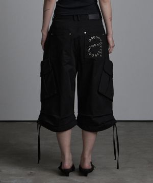 스트링 아일렛 버뮤다 팬츠 블랙