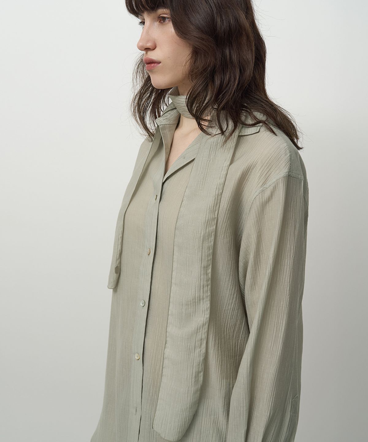 러프사이드 화이트라벨(ROUGH SIDE WHITE LABEL) Wrinkle Sheer Scarf Sage