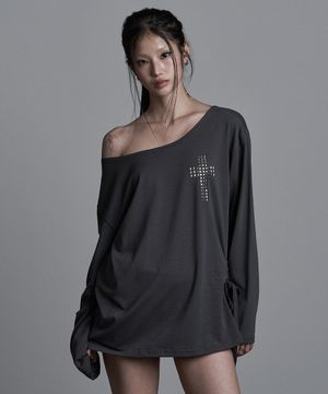 크로스 라인 오프숄더 티셔츠 차콜