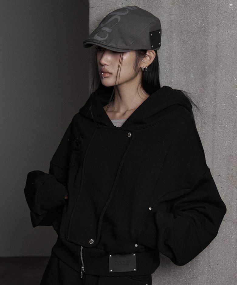 하이드 크롭 후드 집업 블랙