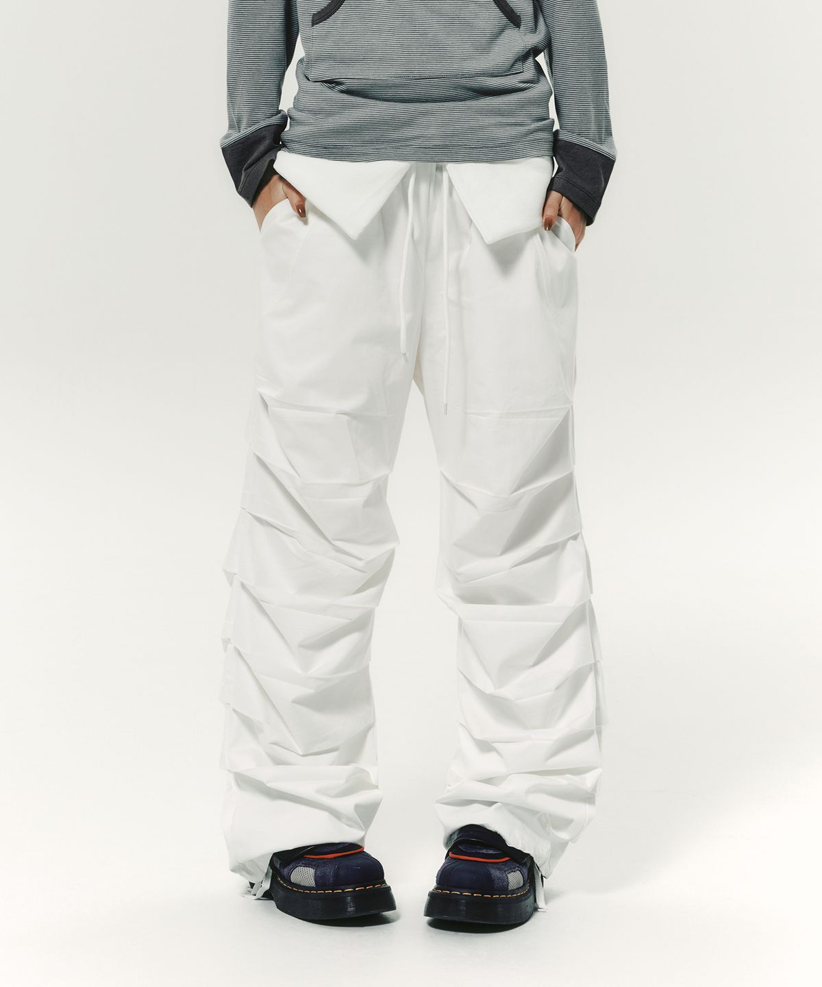 엔와이엑스엑스(NYXX) TUCK PANTS WHITE