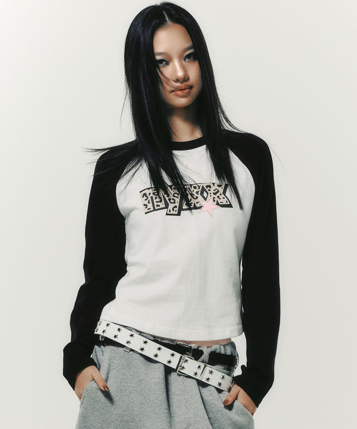 엔와이엑스엑스(NYXX) STAR RAGLAN L/S BLACK