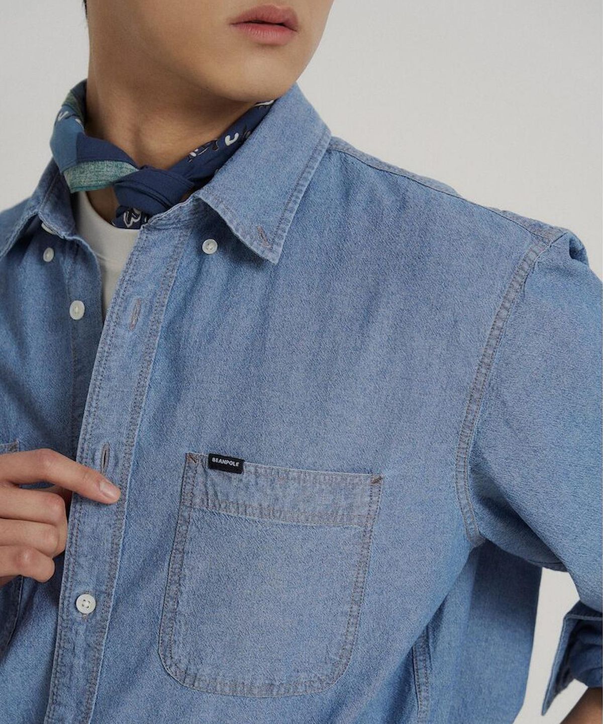 빈폴 멘(BEANPOLE MEN) 남녀공용 샴브레이 셔츠  블루