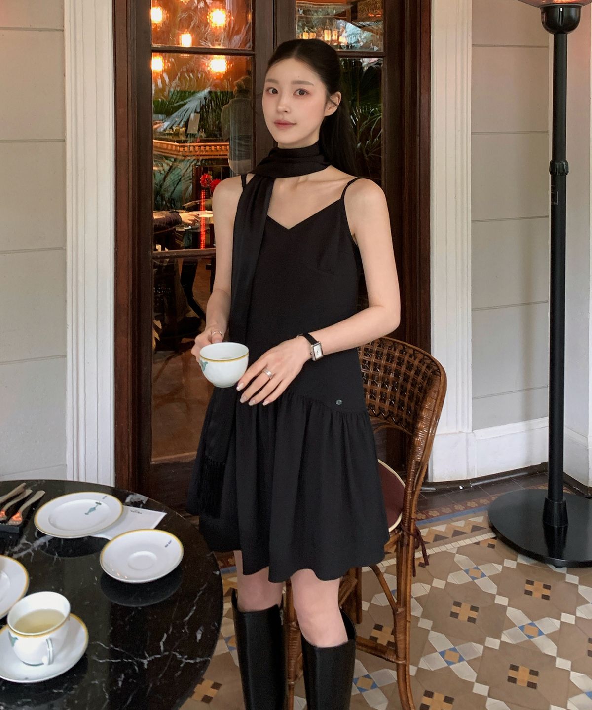 룩캐스트(LOOKAST) 루루 셔링 슬리브리스 드레스_블랙 / LULU SHIRRING SLEEVELESS DRESS_BLACK