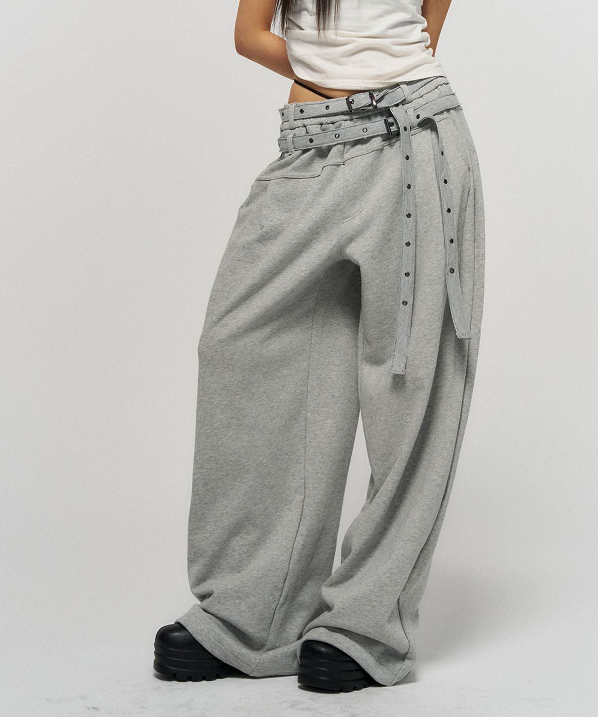 스키즘 인듀싱(SCHISM INDUCING) BELTED SWEAT PANTS GREY