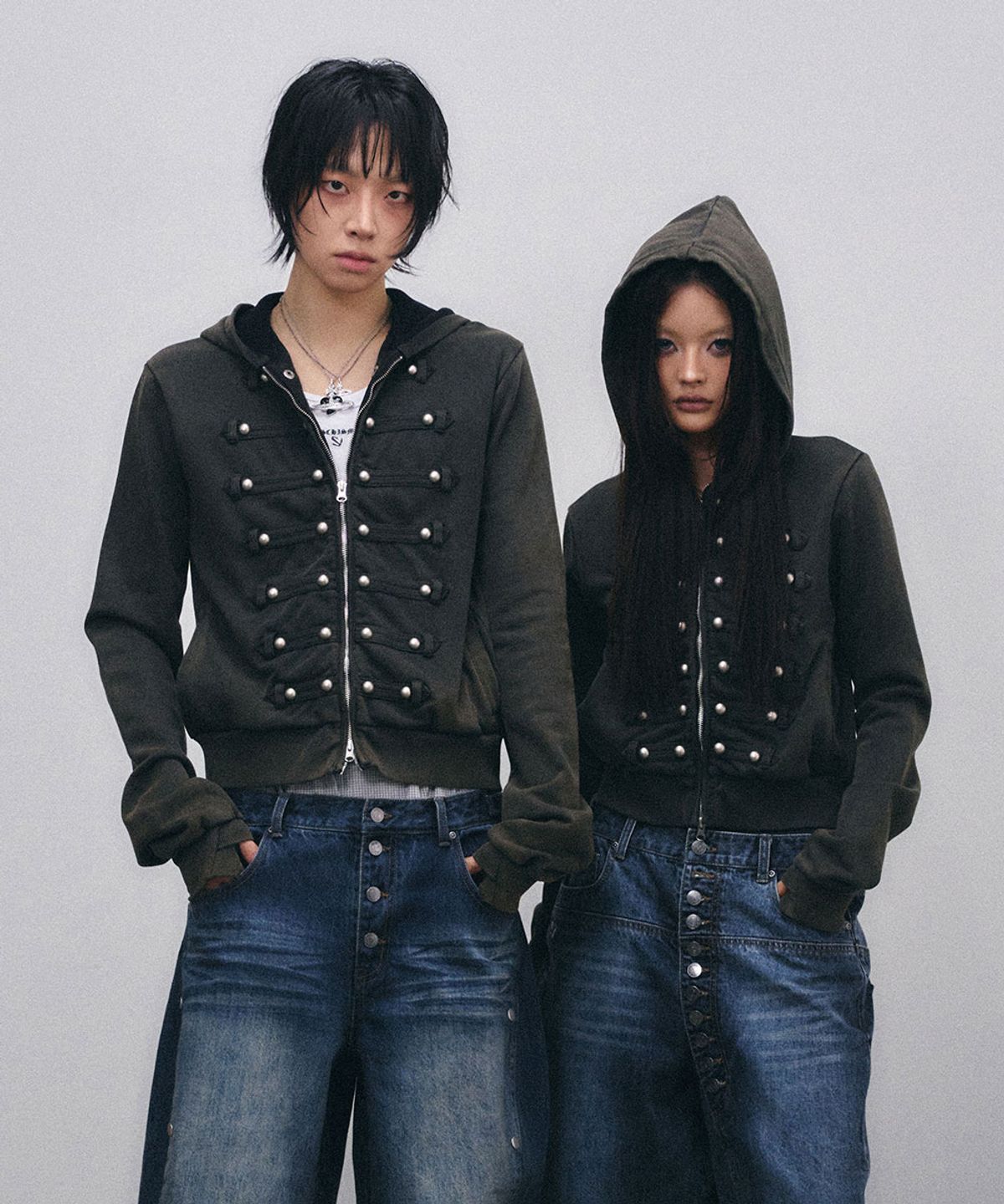 스키즘 인듀싱(SCHISM INDUCING) HUSSAR ZIP HOODIE BLACK