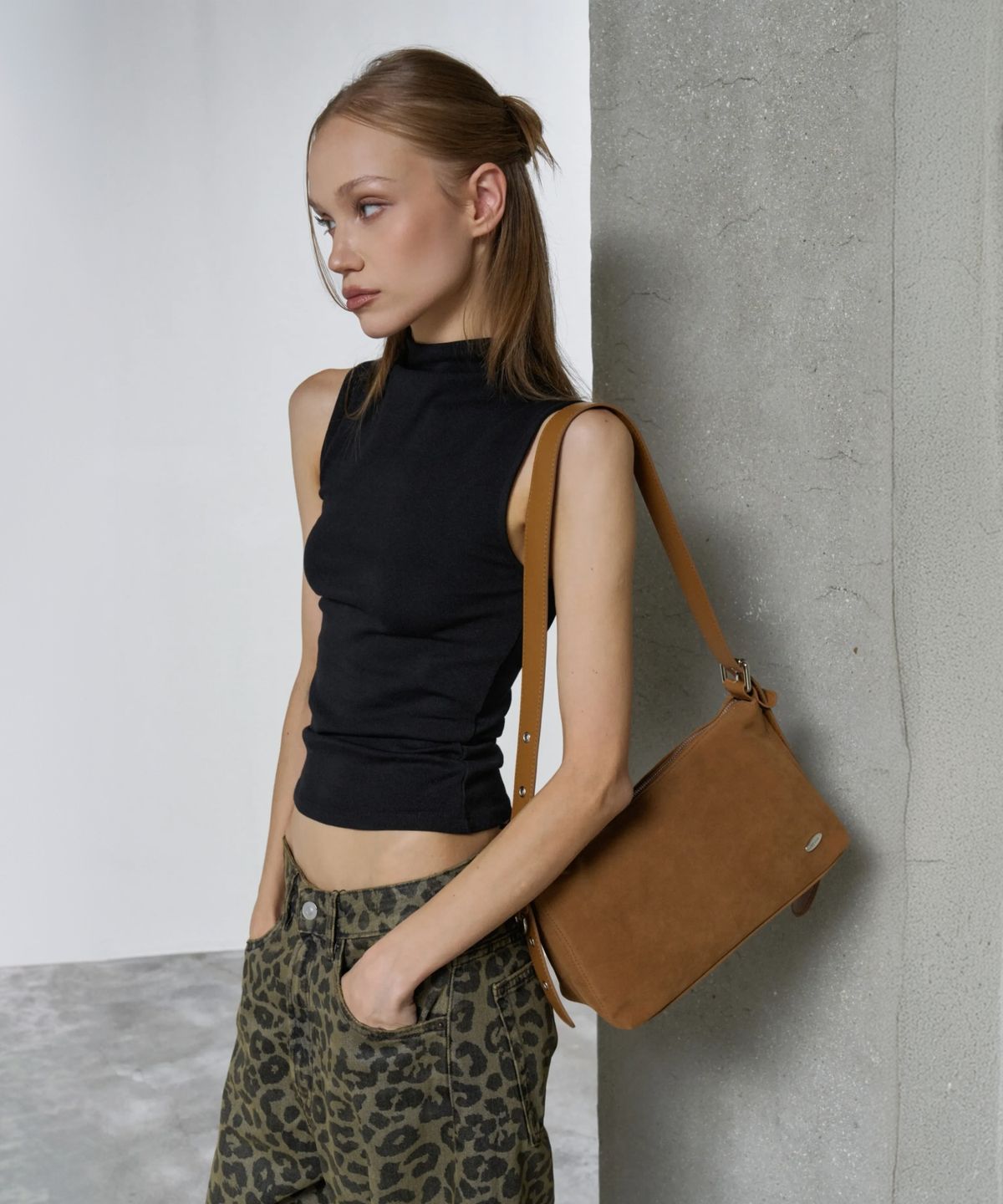 고세(GOCCE) 헤이즈 숄더백 스웨이드 Haze Shoulder Bag - Suede GM256K