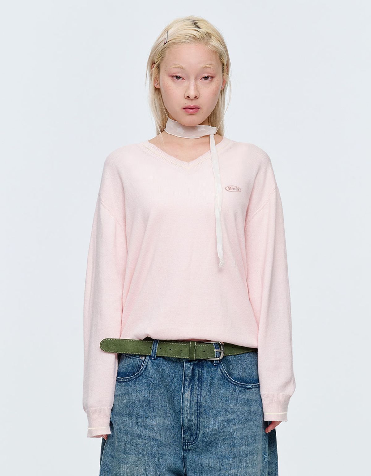 엠엠엘지(MMLG) LIGHT V NECK KNIT (POWDER PINK)