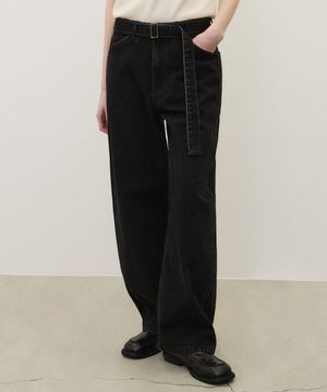 (우먼)벨티드 워싱 커브드 팬츠 블랙