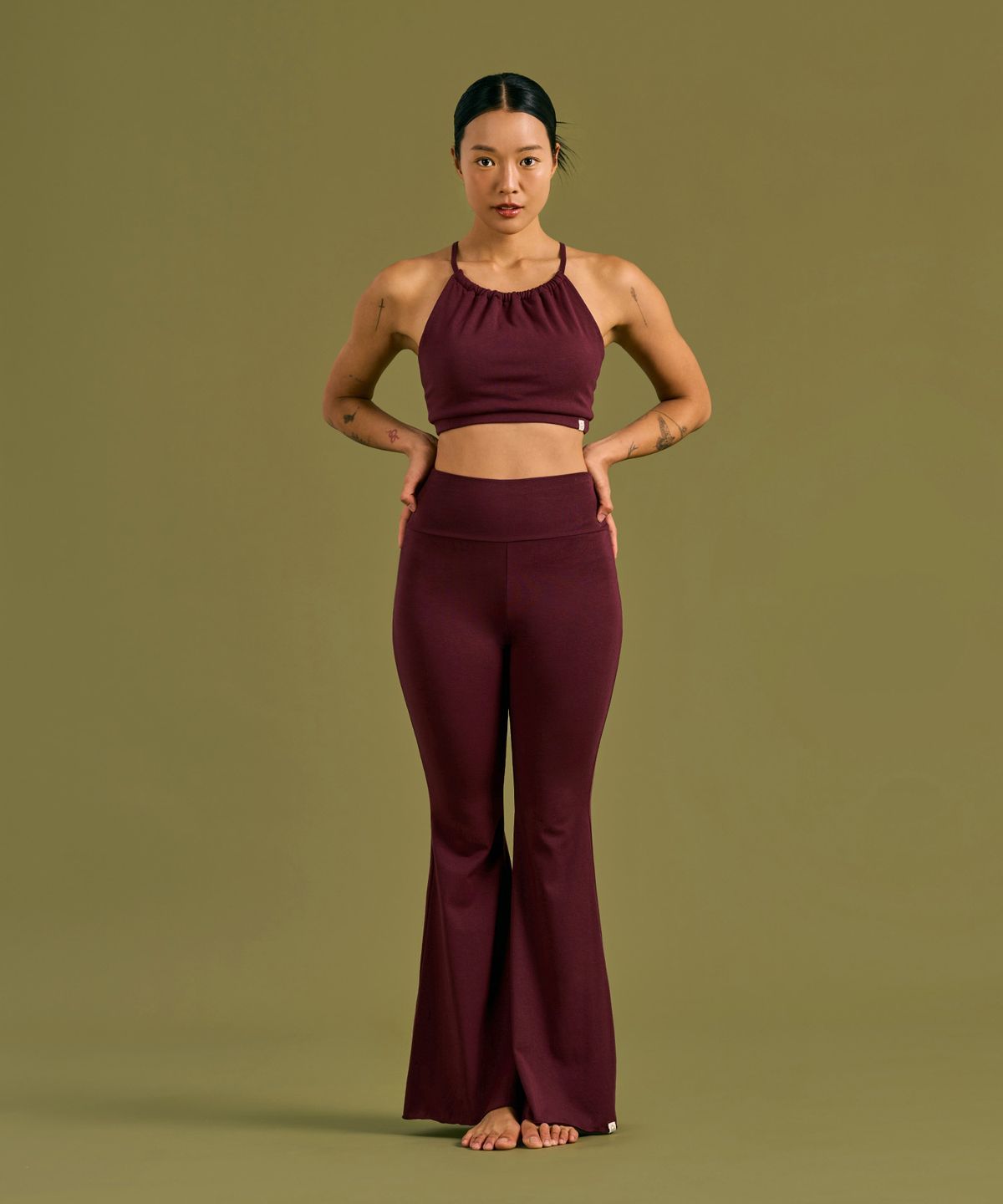 디야니(DHYANI) Elysian flare pants (Wine)